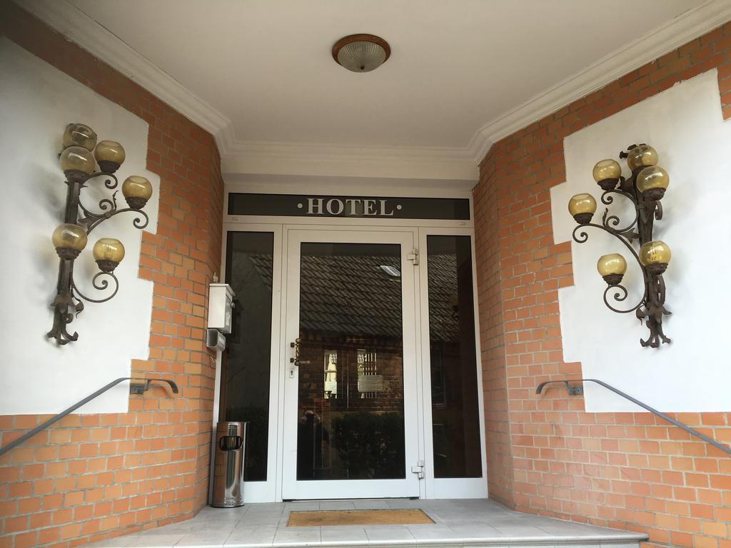 Spreezeit Hotel لوبنو المظهر الخارجي الصورة